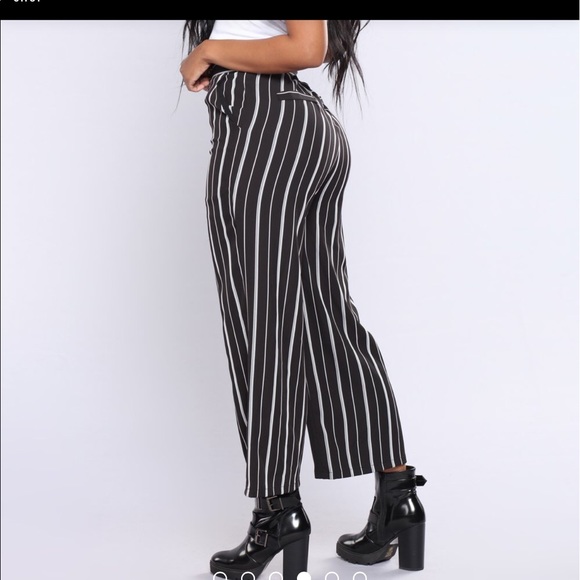 Fashion nova Carlibela stripe pants - Picture 2 of 5